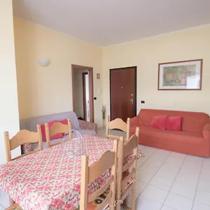 Trilocale Con Box Auto Varazze